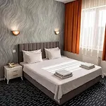 Hotel Ani Park *